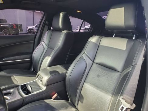 Used 2019 Dodge Charger SXT w/ Leather Interior Group RWD image 13
