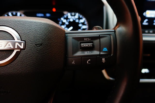 Certified 2025 Nissan Rogue SV AWD/4WD image 23