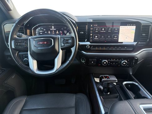 Used 2022 GMC Sierra 1500 SLT w/ SLT Premium Plus Package AWD/4WD image 13