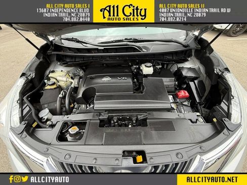 Used 2017 Nissan Murano SV image 38