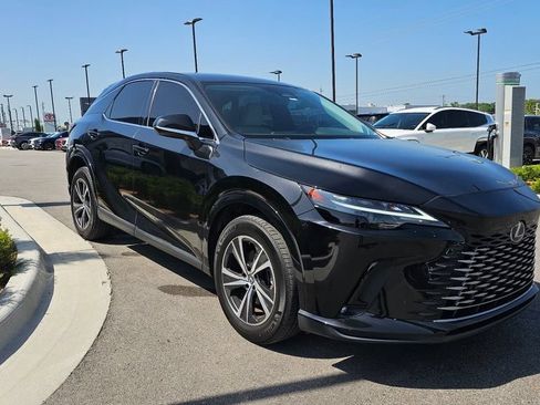 Used 2024 Lexus RX 350 FWD image 2