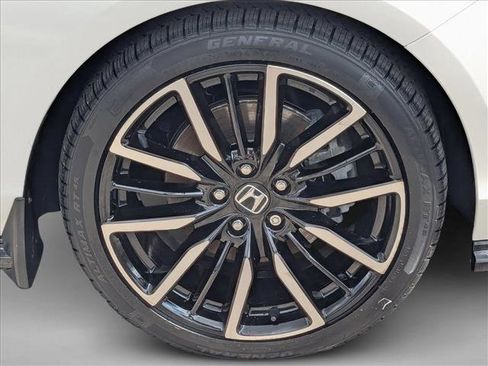 Used 2023 Honda Accord Touring image 22