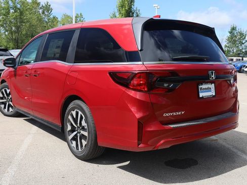 New 2026 Honda Odyssey EX-L image 4