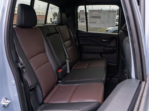 New 2026 Honda Ridgeline Black Edition image 16
