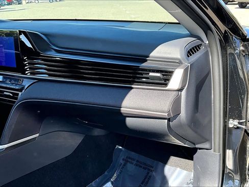 Used 2026 Toyota Camry LE FWD image 18