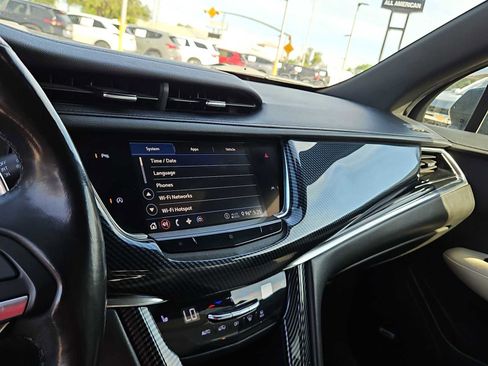 Used 2020 Cadillac XT6 Sport AWD/4WD image 24