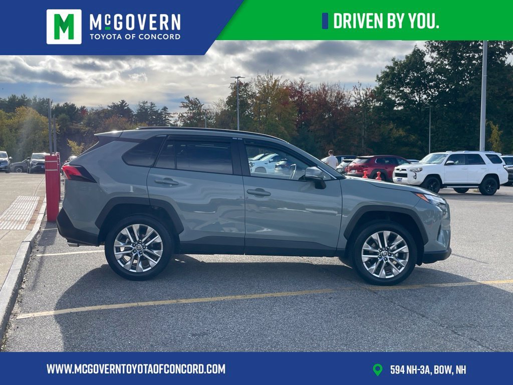 Used 2023 Toyota RAV4 XLE Premium AWD/4WD image 6