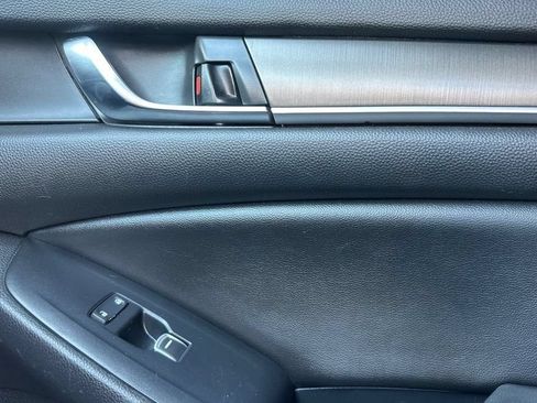 Used 2020 Honda Accord LX image 21