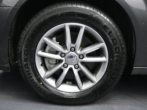 Used 2017 Dodge Grand Caravan SE image 11