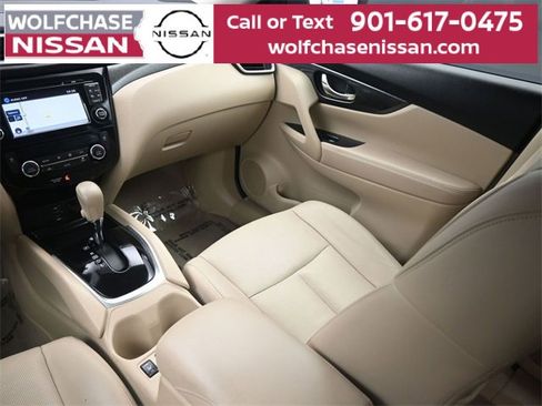 Used 2015 Nissan Rogue SL w/ SL Premium Package image 13