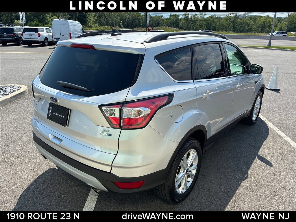 Used 2018 Ford Escape SE w/ SE Sync 3 Package AWD/4WD image 7