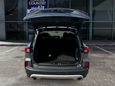Used 2023 Ford Escape Active w/ Tech Pack #2 FWD image 7