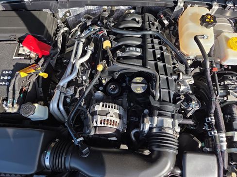 Used 2024 Jeep Wrangler Unlimited Rubicon w/ XTREMEE 35" Tire Package image 39