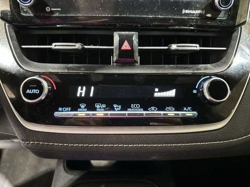 Used 2021 Toyota Corolla SE FWD image 17