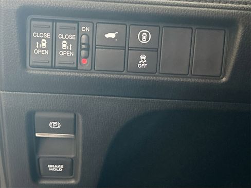 Used 2024 Honda Odyssey EX-L image 10