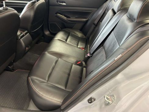 Used 2025 Nissan Altima 2.5 SR w/ SR Premium Package FWD image 14