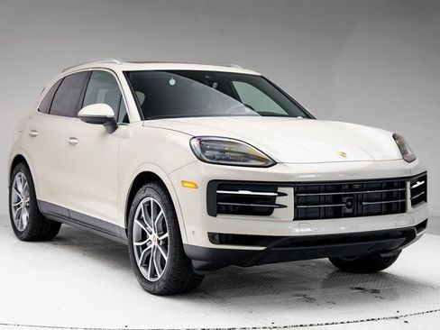 New 2026 Porsche Cayenne image 29