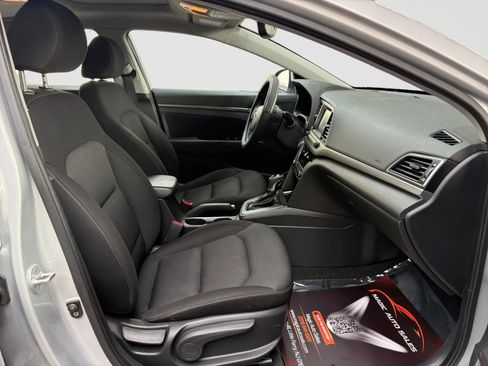 Used 2018 Hyundai Elantra Value Edition FWD image 20