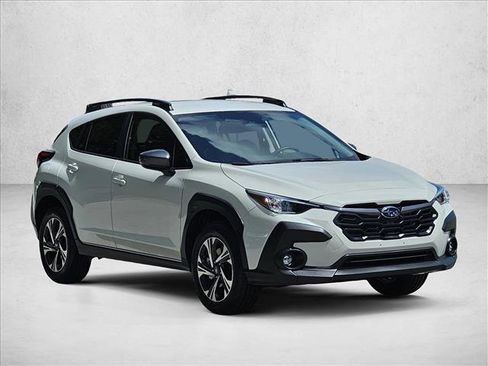 Used 2025 Subaru Crosstrek 2.0i Premium image 7