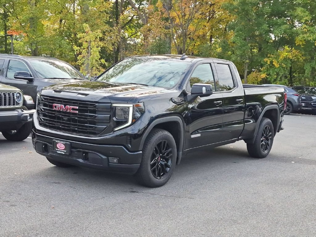 Used 2025 GMC Sierra 1500 Elevation w/ Preferred Package AWD/4WD image 8
