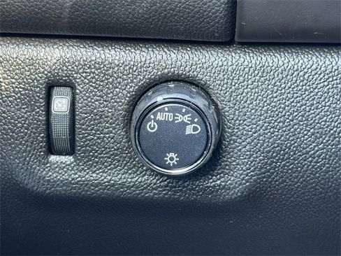 Used 2019 Chevrolet Colorado LT image 19