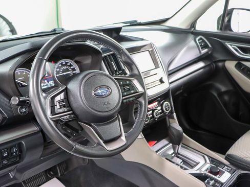 Used 2023 Subaru Forester Premium AWD/4WD image 23