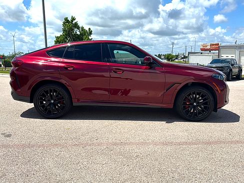 Used 2025 BMW X6 xDrive40i w/ Climate Comfort Package AWD/4WD image 5