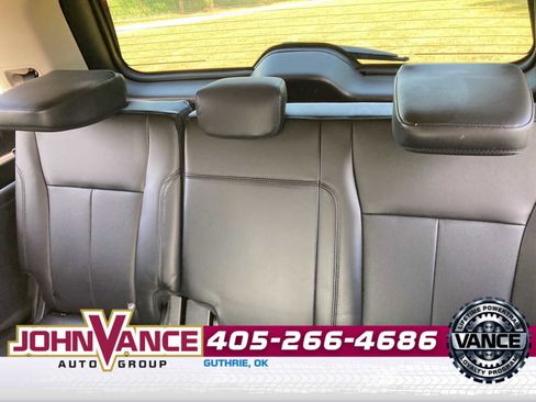 Used 2022 Ford Expedition XLT RWD image 5