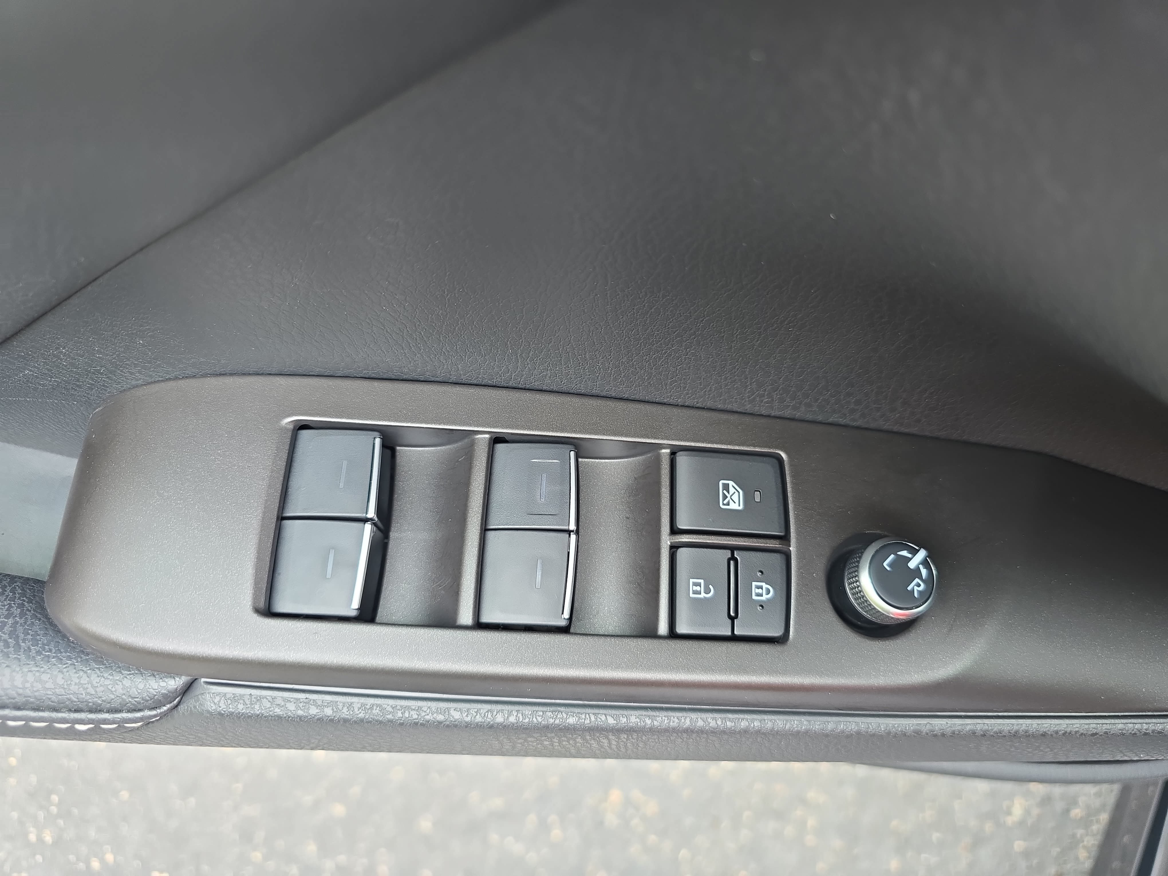 Used 2024 Toyota Camry XSE FWD image 26