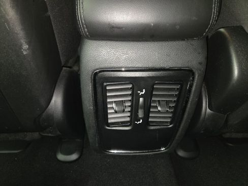 Used 2021 Jeep Grand Cherokee Laredo AWD/4WD image 25