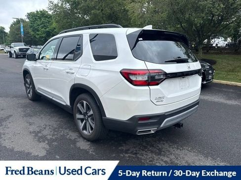 Used 2025 Honda Pilot Elite image 5