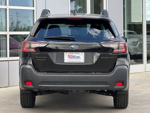 Used 2024 Subaru Outback Onyx Edition image 5