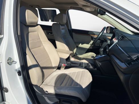 Used 2017 Honda CR-V Touring image 9