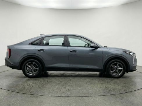 Used 2025 Kia K4 LXS image 11