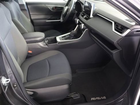 Used 2023 Toyota RAV4 LE image 21