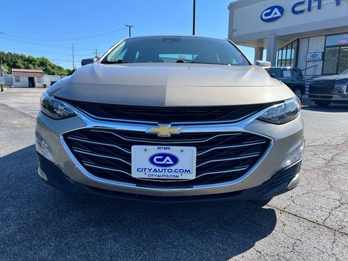 Used 2023 Chevrolet Malibu LT w/ Driver Confidence Package FWD image 2