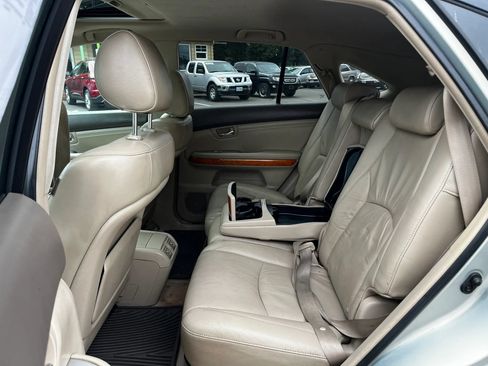 Used 2005 Lexus RX 330 w/ Premium Plus Pkg FWD image 11