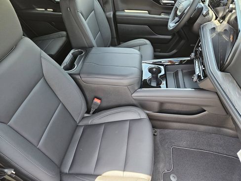 New 2026 Chevrolet Tahoe Z71 w/ Comfort Package AWD/4WD image 13