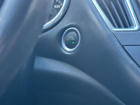 Used 2019 Chevrolet Malibu LT w/ Leather Package image 20