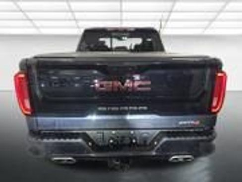 Used 2023 GMC Sierra 1500 AT4 w/ Technology Package AWD/4WD image 12