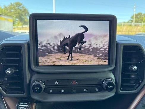 Used 2024 Ford Bronco Sport Outer Banks w/ Tech Package image 12