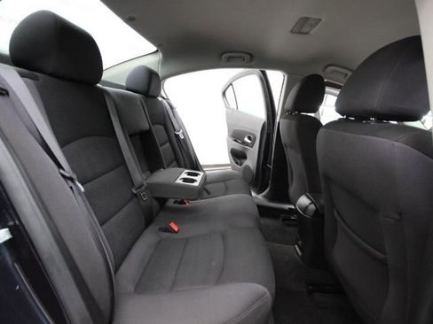 Used 2014 Chevrolet Cruze LT image 23