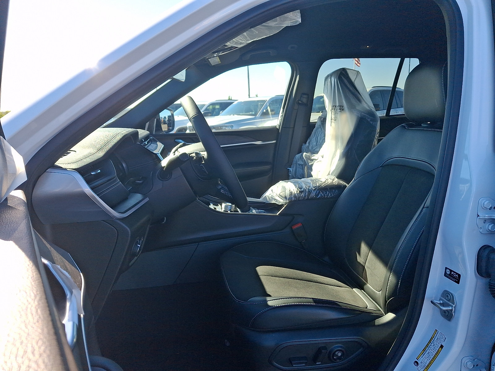 New 2026 Jeep Grand Cherokee Altitude AWD/4WD image 6