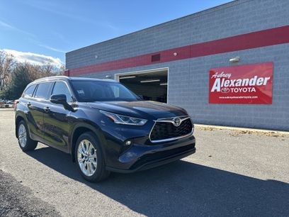 New 2026 Toyota Highlander Limited
