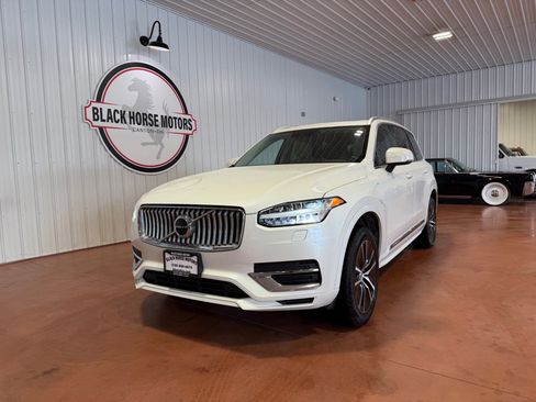 Used 2022 Volvo XC90 T8 Inscription Expression image 4