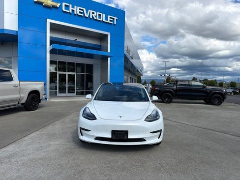 Used 2018 Tesla Model 3 Long Range RWD image 7
