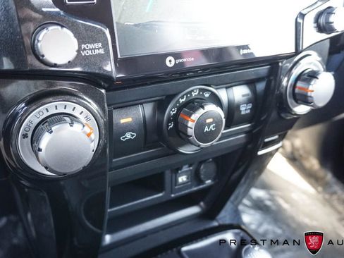 Used 2020 Toyota 4Runner TRD Off-Road Premium w/ Moonroof Package AWD/4WD image 33