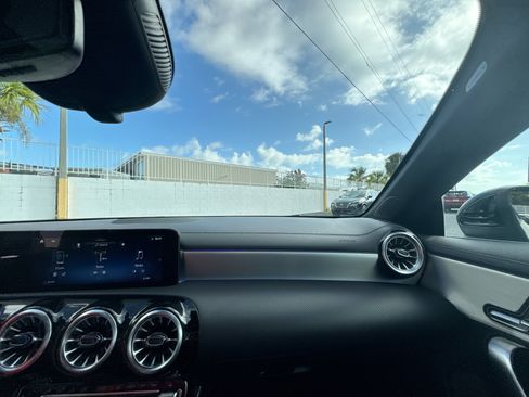 Used 2025 Mercedes-Benz CLA 250 4MATIC image 17