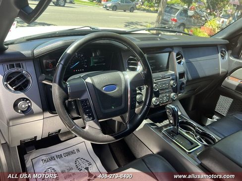 Used 2015 Ford Expedition Platinum AWD/4WD image 19