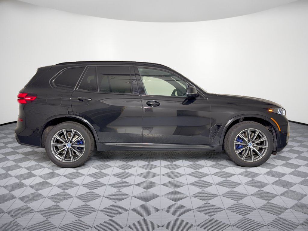 Used 2025 BMW X5 xDrive50e w/ Executive Package AWD/4WD image 8